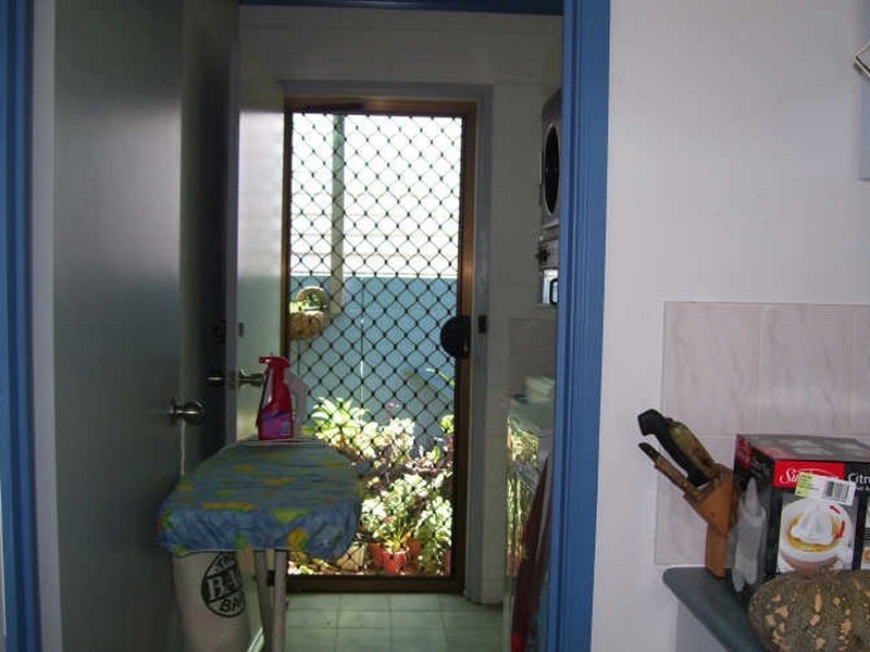 1/116 Queens Road, Hermit Park QLD 4812