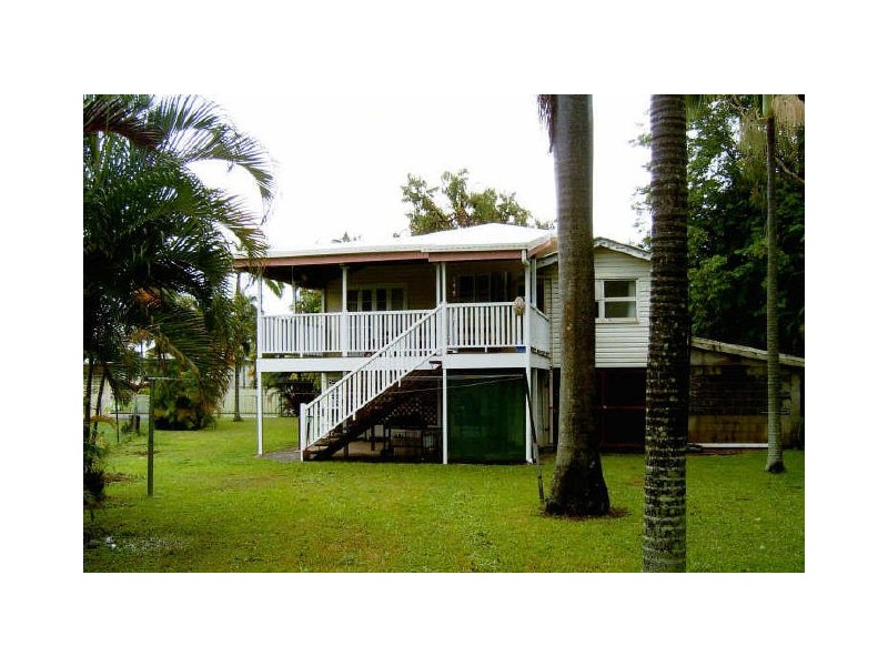 13 West Street, Mundingburra QLD 4812