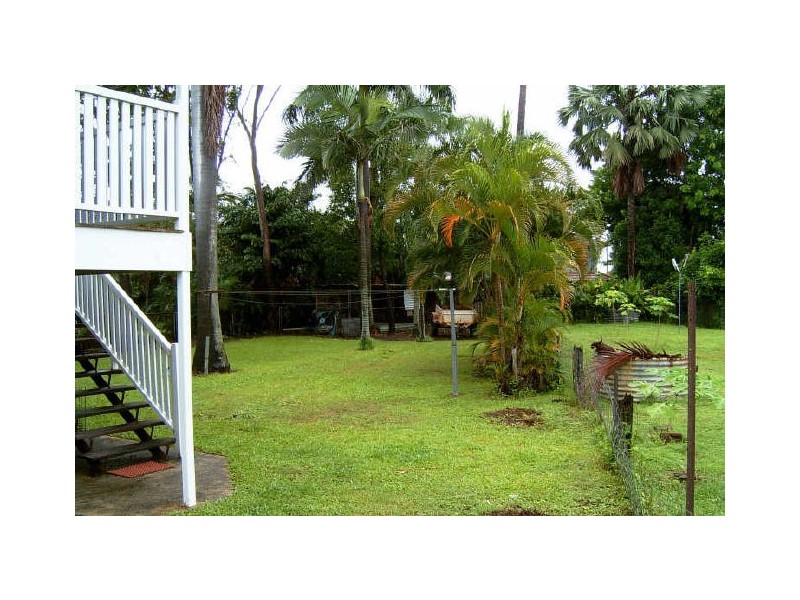 13 West Street, Mundingburra QLD 4812