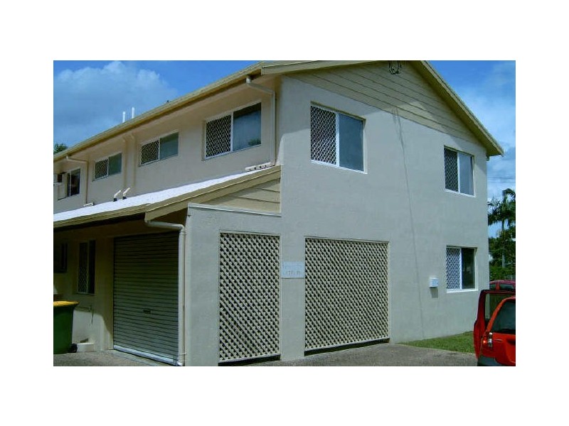 Unit 1/22 Gladstone Street, Pimlico QLD 4812