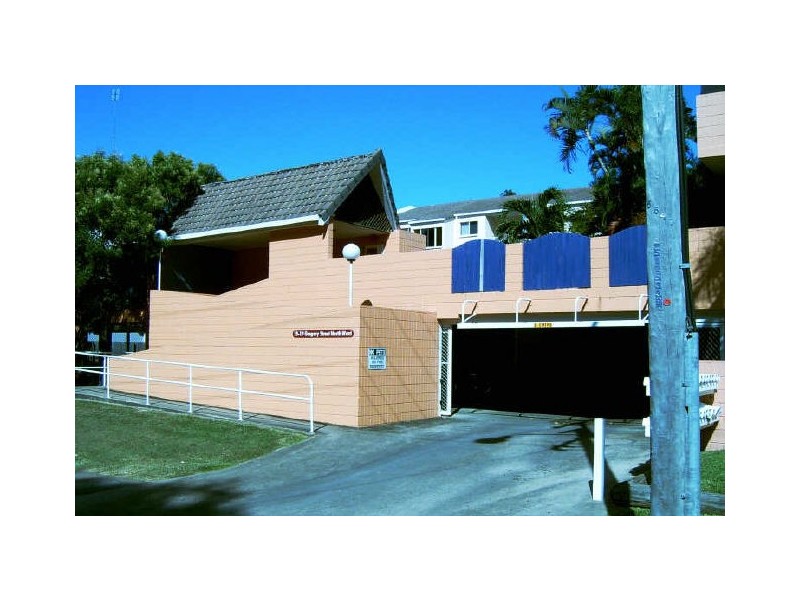 101/15-19 Gregory Street, North Ward QLD 4810