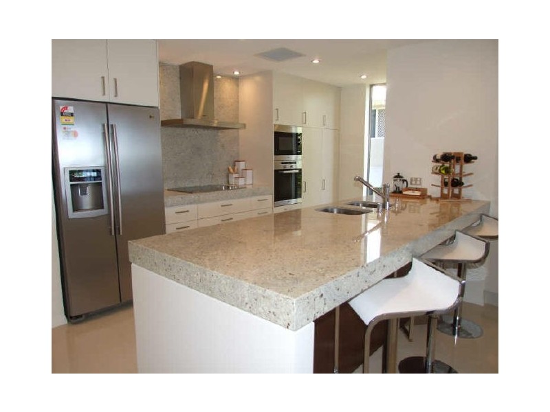 1/106 The Strand, North Ward QLD 4810