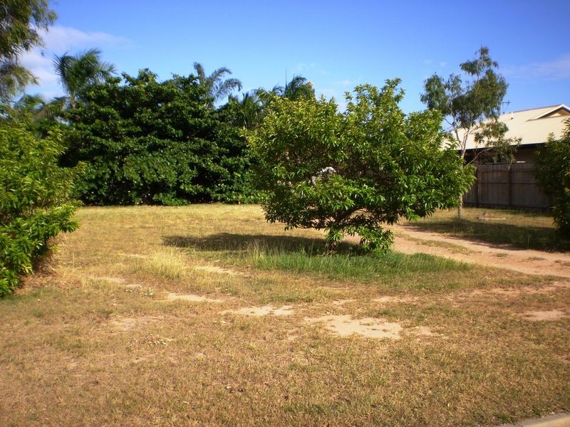 11 Somerset Street, Horseshoe Bay QLD 4819