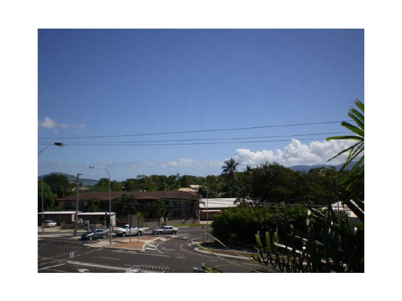 5/64 Warburton Street, North Ward QLD 4810