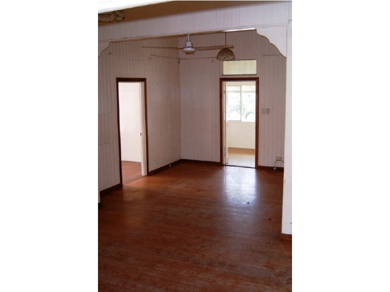 25 Third Street, Railway Estate QLD 4810