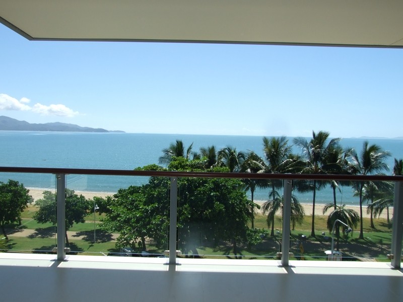 5/106 The Strand, North Ward QLD 4810