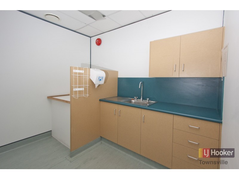 3/131 Denham Street, Townsville City QLD 4810