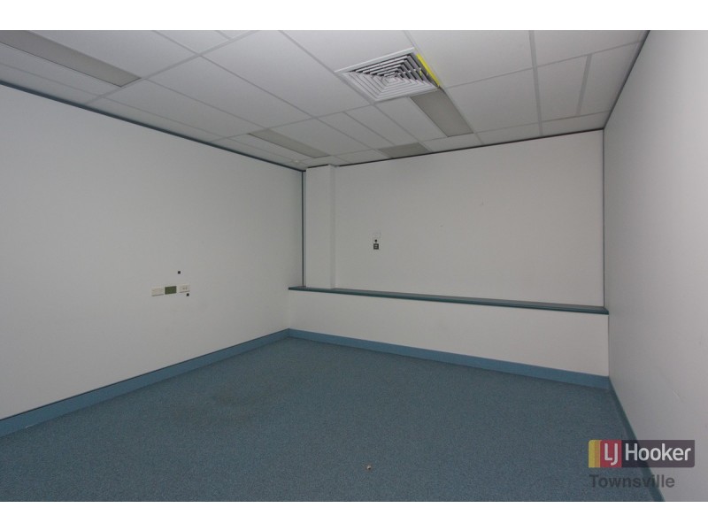 3/131 Denham Street, Townsville City QLD 4810