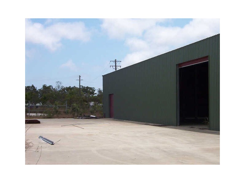 1 Batten Road, Bushland Beach QLD 4818