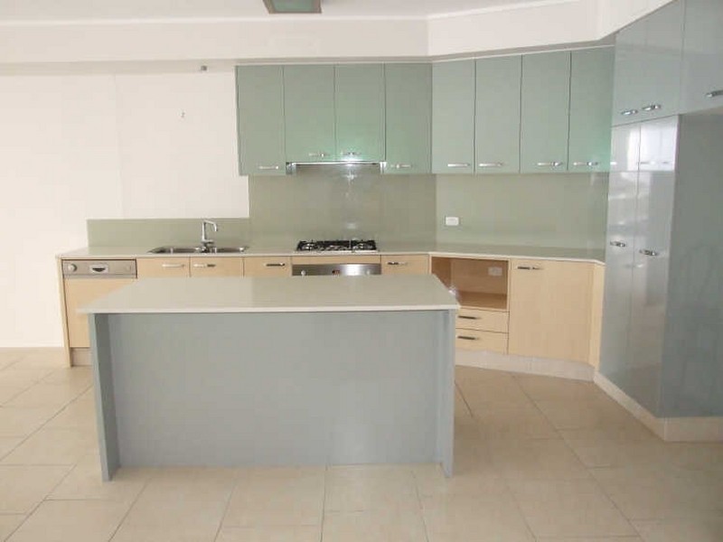 317/72-74 The Strand, North Ward QLD 4810