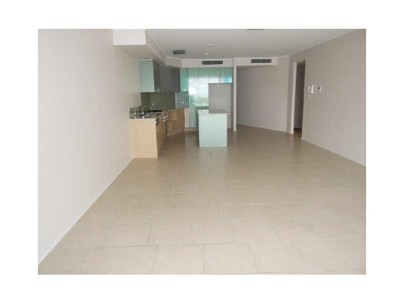 317/72-74 The Strand, North Ward QLD 4810