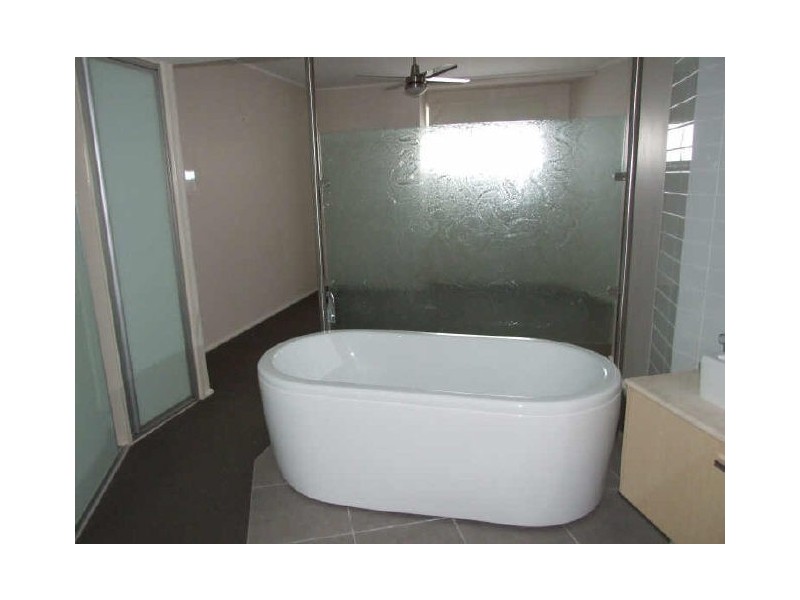 317/72-74 The Strand, North Ward QLD 4810