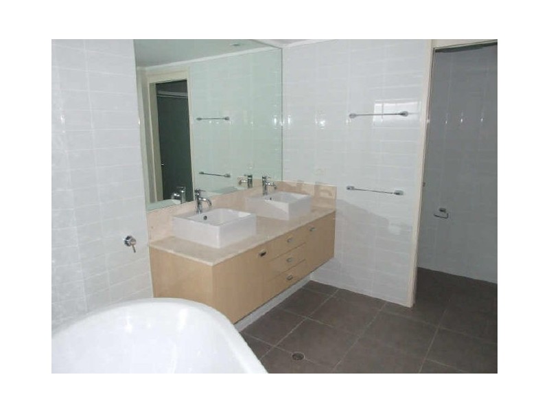 317/72-74 The Strand, North Ward QLD 4810