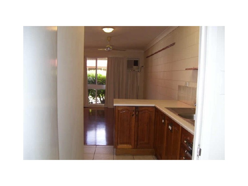 8/16 Benson Street, Rosslea QLD 4812