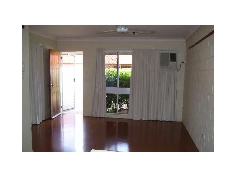 8/16 Benson Street, Rosslea QLD 4812