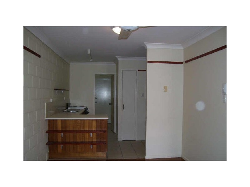 8/16 Benson Street, Rosslea QLD 4812