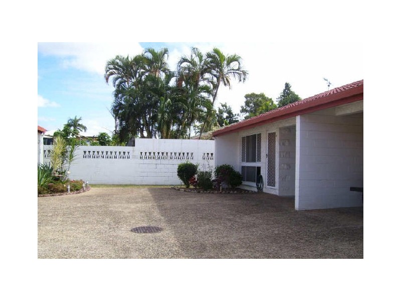 8/16 Benson Street, Rosslea QLD 4812