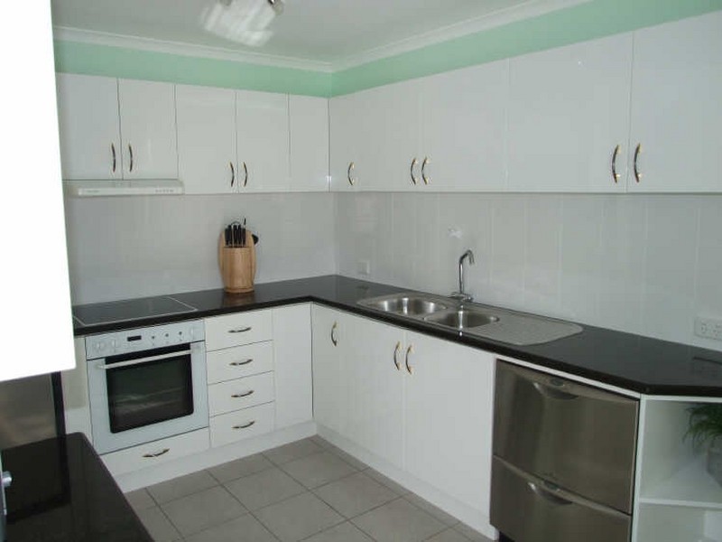 10/6 Hale Street, Townsville QLD 4810