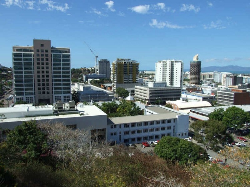 19/209 Wills Street, Townsville QLD 4810