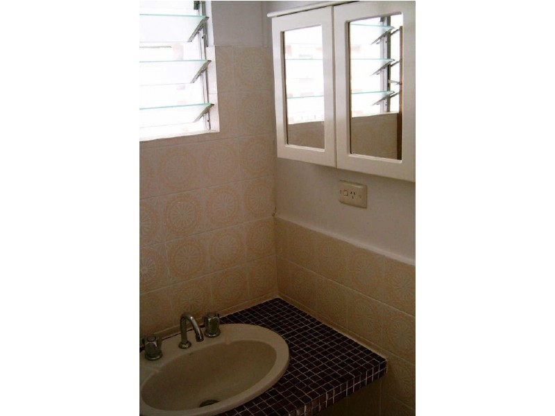 1/116 Thirteenth Avenue, Railway Estate QLD 4810