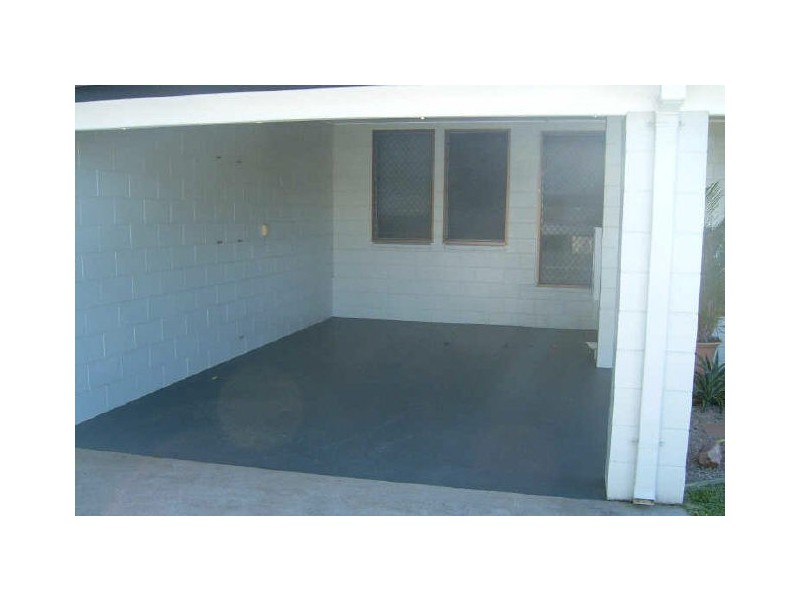 1/116 Thirteenth Avenue, Railway Estate QLD 4810