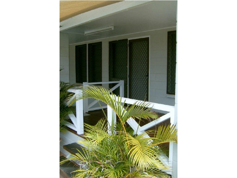 1/116 Thirteenth Avenue, Railway Estate QLD 4810