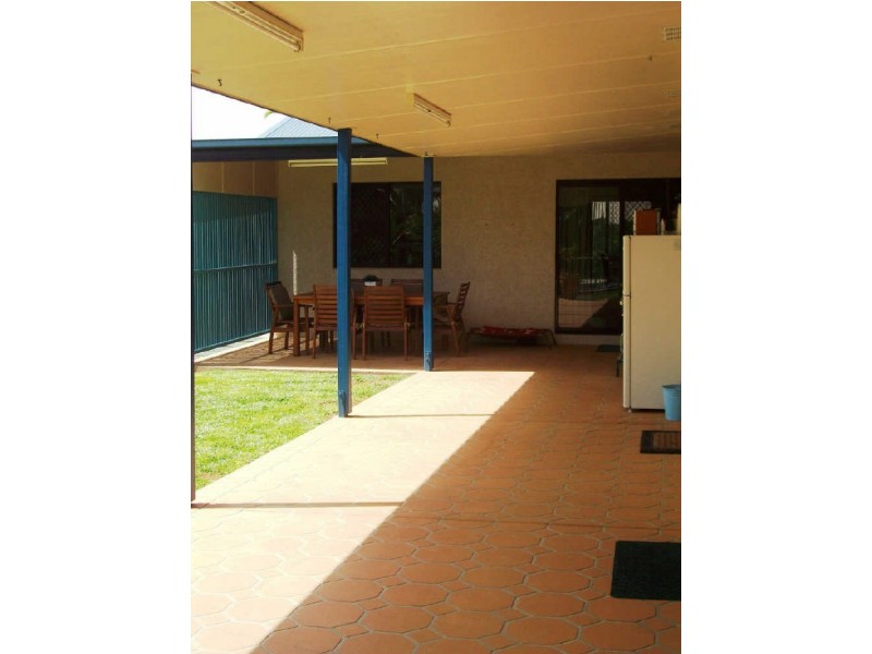 8 Miller Circuit, Kirwan QLD 4817
