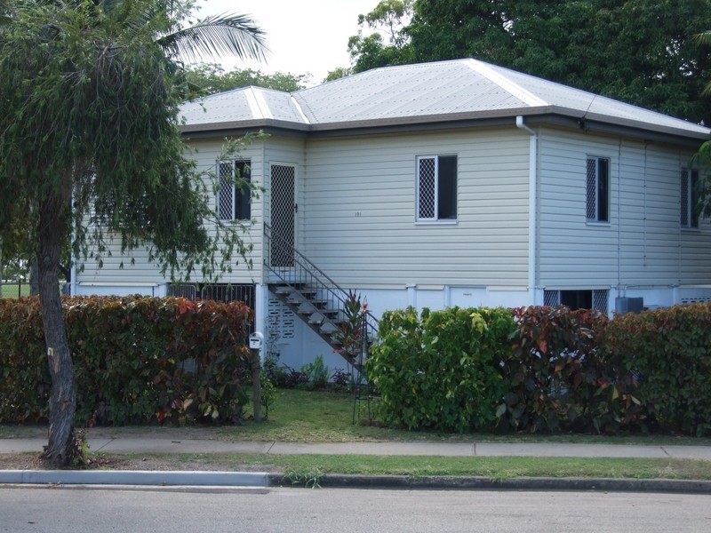 187-191 Nathan Street, Cranbrook QLD 4814