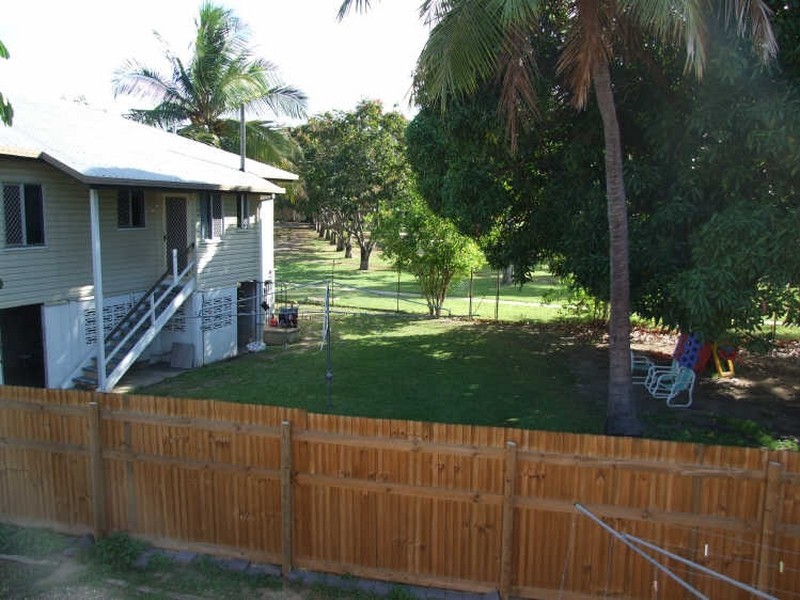 187-191 Nathan Street, Cranbrook QLD 4814