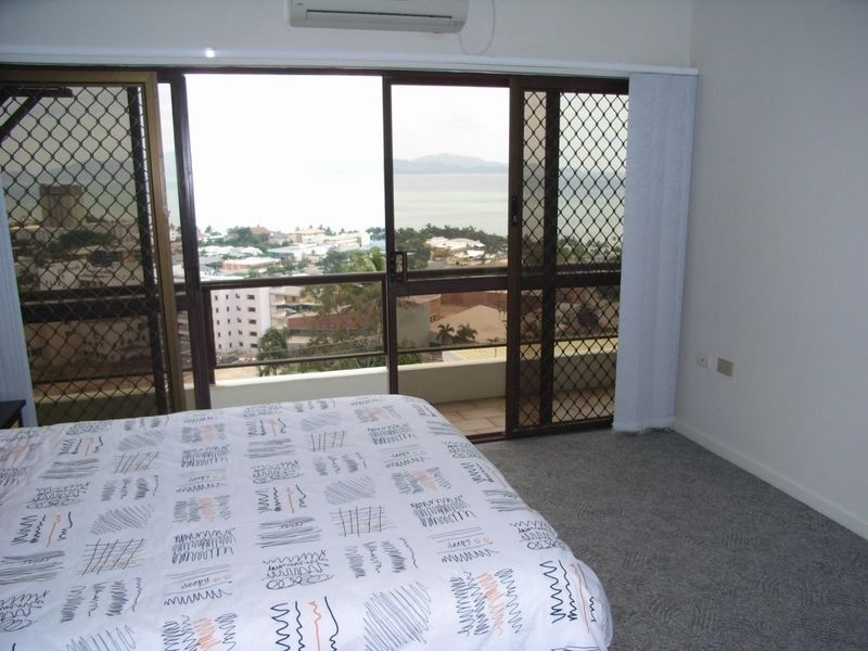 14/7 Hale Street, North Ward QLD 4810