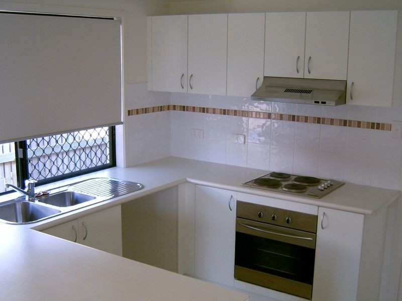 9 Daintree Drive, Bushland Beach QLD 4818