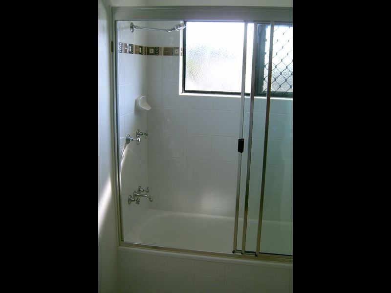 9 Daintree Drive, Bushland Beach QLD 4818