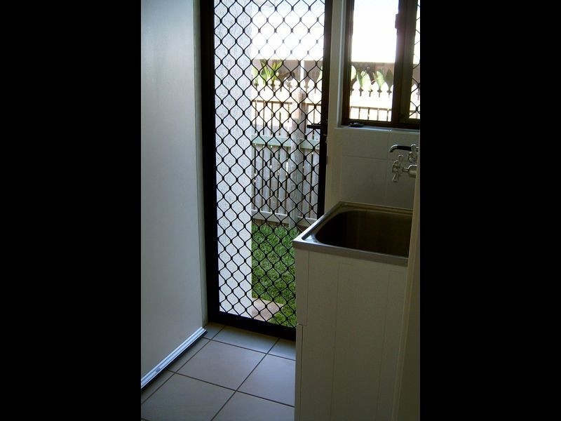 9 Daintree Drive, Bushland Beach QLD 4818