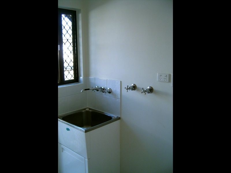 9 Daintree Drive, Bushland Beach QLD 4818