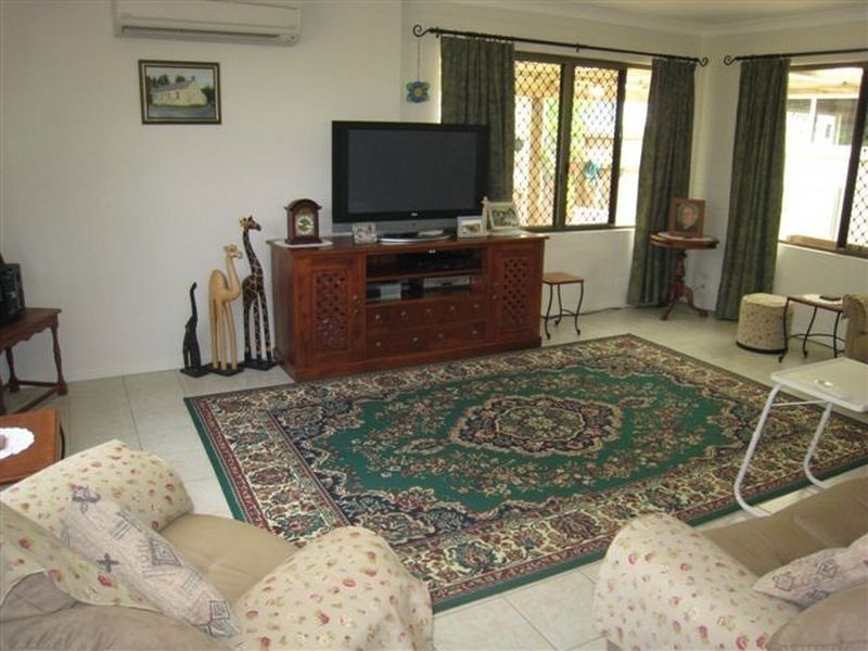 4 High Vista Drive, Mount Louisa QLD 4814