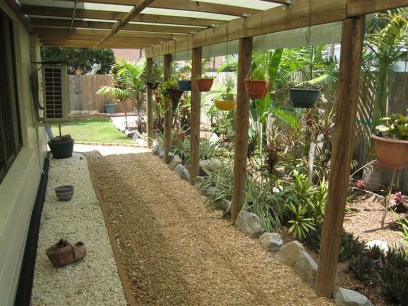 4 High Vista Drive, Mount Louisa QLD 4814