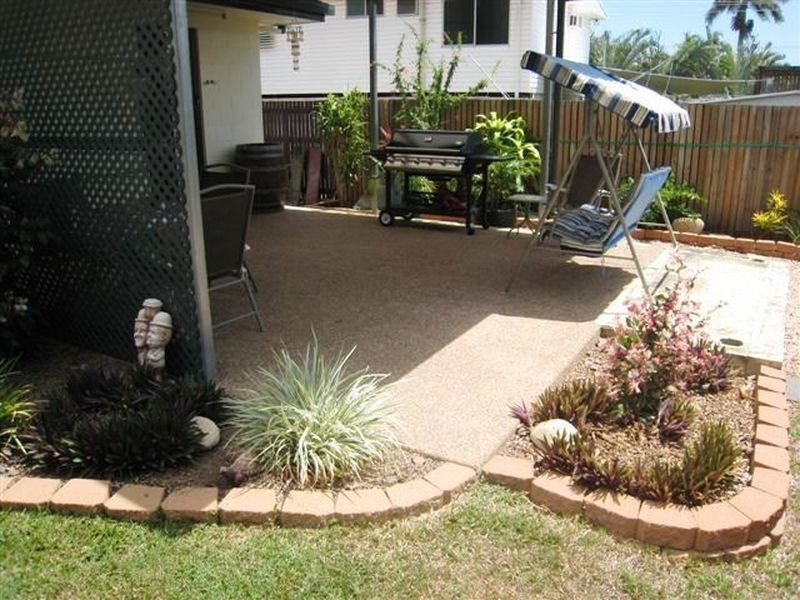 4 High Vista Drive, Mount Louisa QLD 4814