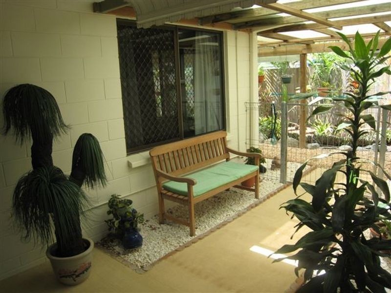 4 High Vista Drive, Mount Louisa QLD 4814