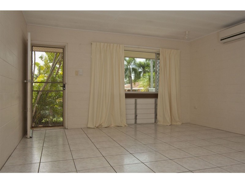 1/6 Bambil Court, Mount Louisa QLD 4814