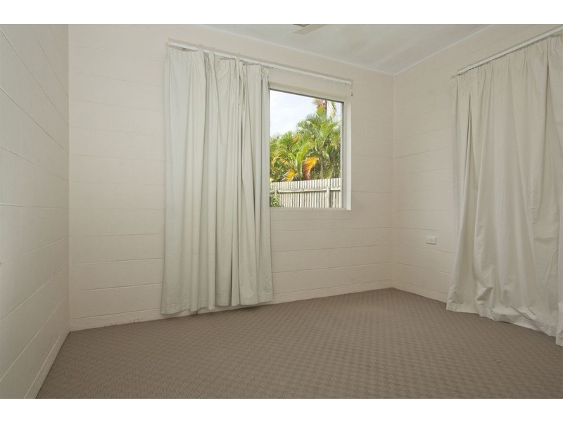 1/6 Bambil Court, Mount Louisa QLD 4814