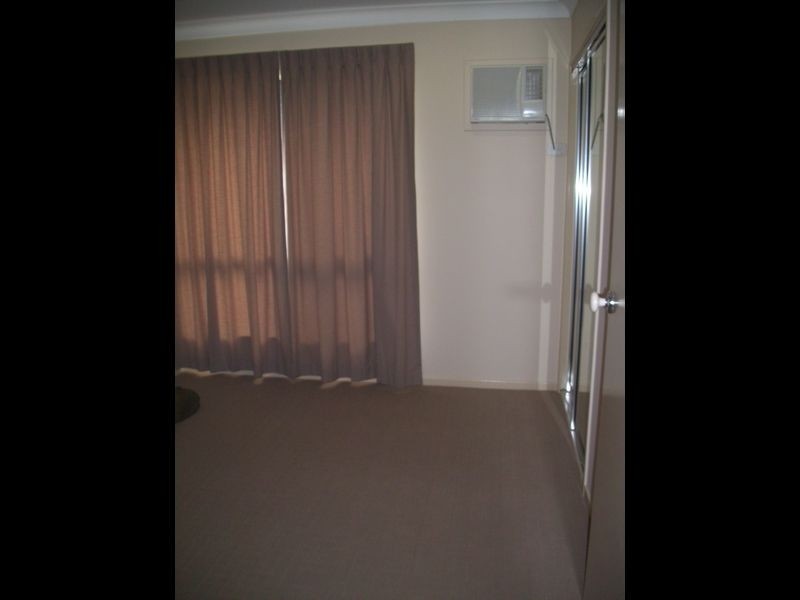 42 Gatwick Street, Burdell QLD 4818