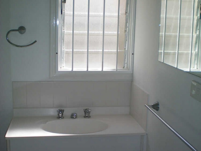 2/30 Cleveland Terrace, Townsville QLD 4810