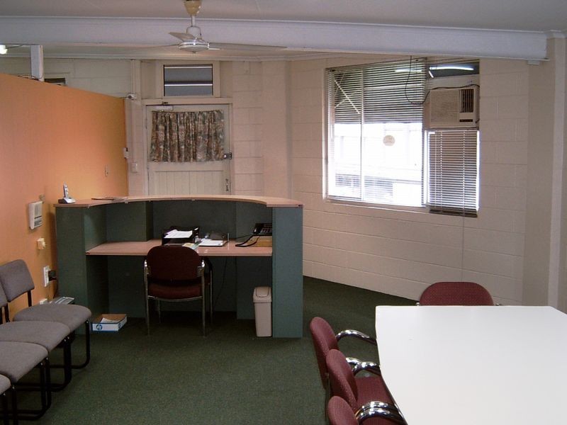 18 – 20 Yeatman Street, Hyde Park QLD 4812