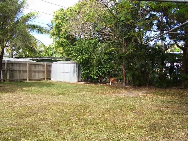 8 Pelican Avenue, Condon QLD 4815