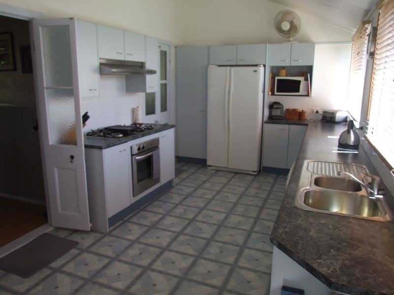 28 Soule Street, Hermit Park QLD 4812