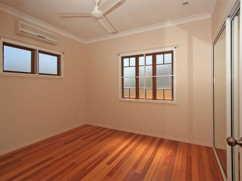 Railway Estate QLD 4810