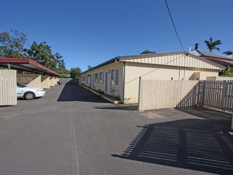 West End QLD 4810