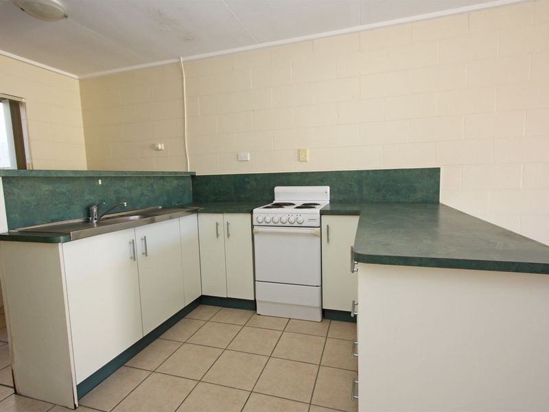 West End QLD 4810