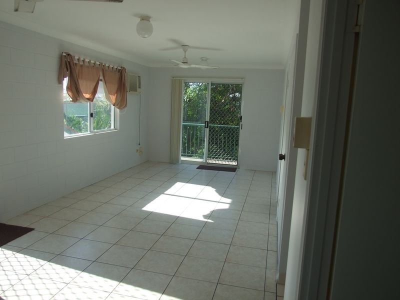 8/36-38 Henry Street, West End QLD 4810