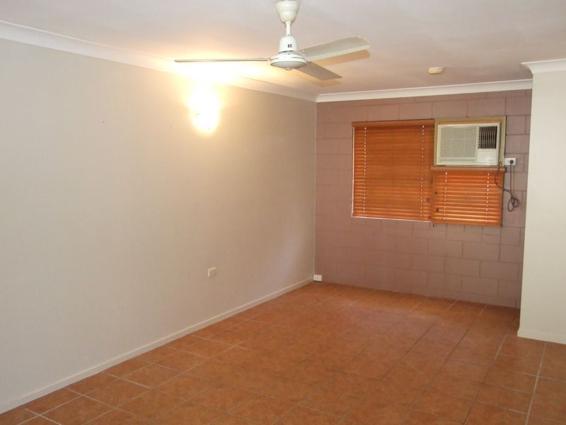 1/38 Grosvenor Street, Pimlico QLD 4812